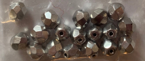 Glasschliffperlen silber